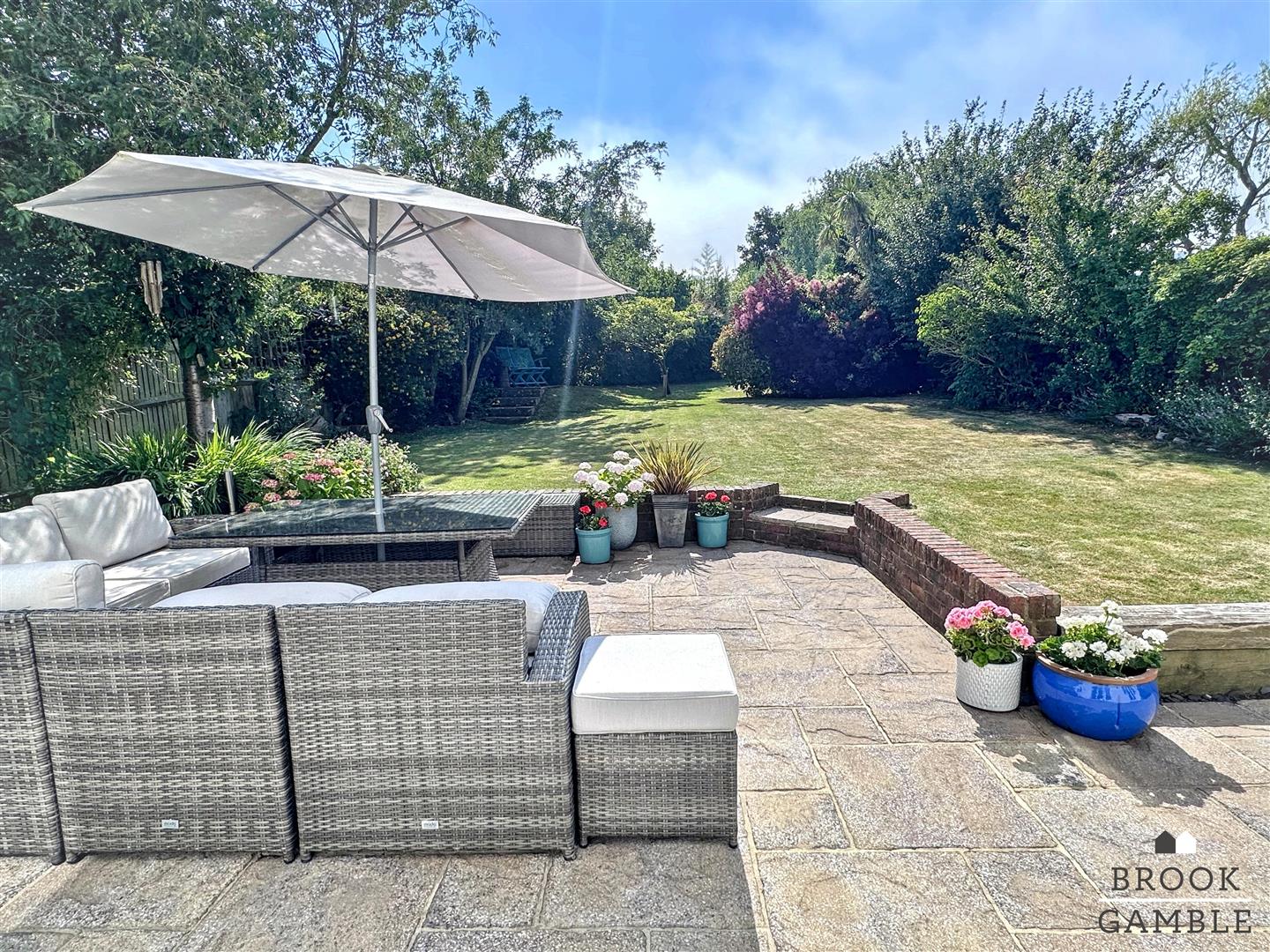 4 Bedroom House. Baldwin Avenue in Eastbourne, East Sussex 28